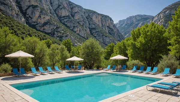 Un camping avec piscine dans le verdon : détente et aventure en plein air